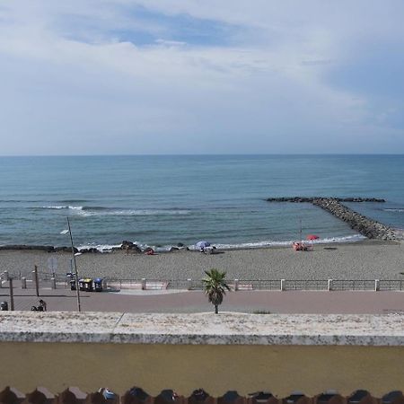 Domus Anna Apartment Lido di Ostia Exterior foto